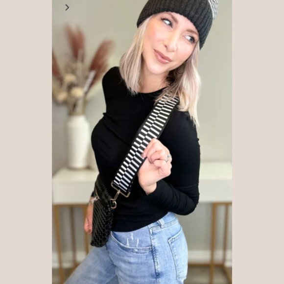 Woven Westlyn Bum Bag Black Vegan Leather NEW NWT - Picture 3 of 10